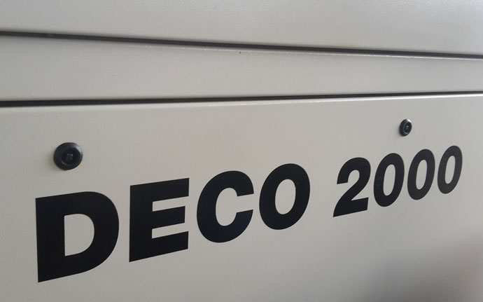 DECO2000